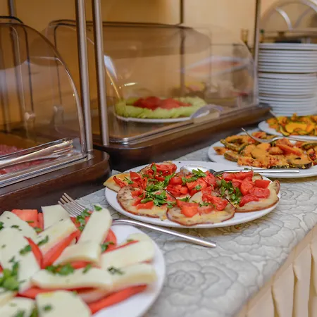 Ahg Donna Silvia Wellness 4* مانربا ديل جاردا
