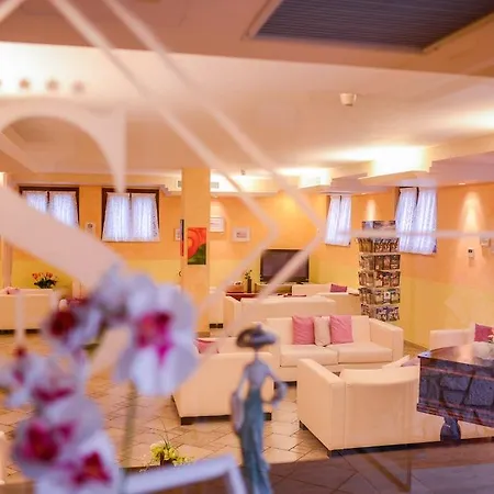酒店 Ahg Donna Silvia Wellness